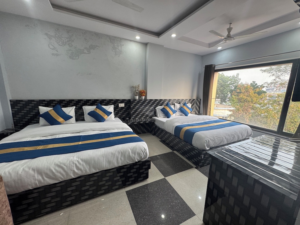 Family Quadruple Room, River View