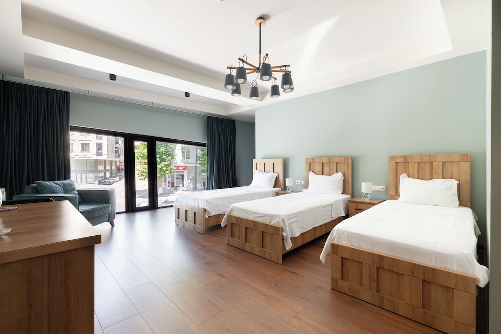 Basic Triple Room