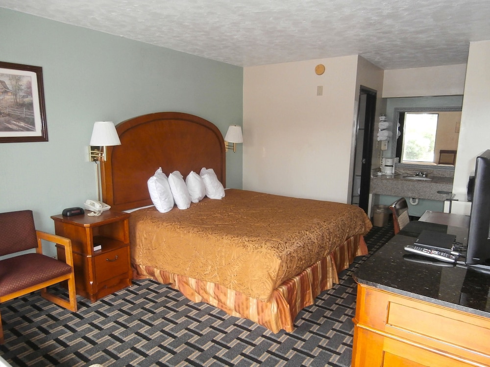 Room, 1 King Bed, Accessible, Non Smoking - Photo 5