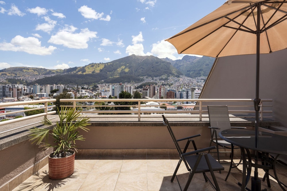 Suite, 1 King Bed, Terrace (City View) - Photo 8