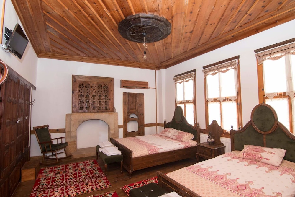 Deluxe Triple Room photo 1