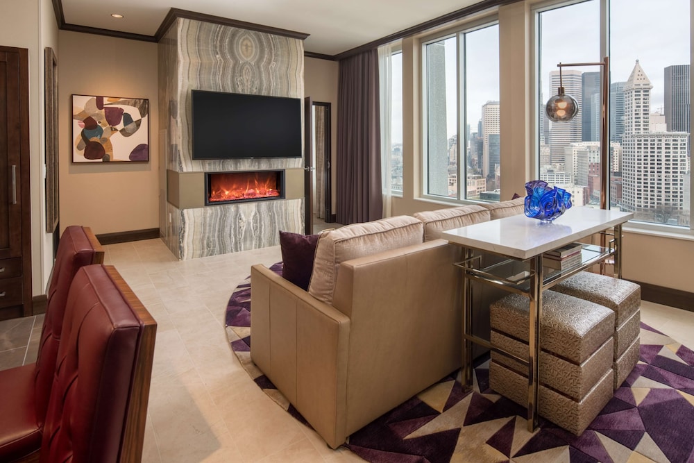 Penthouse, 2 Bedrooms (King Street)