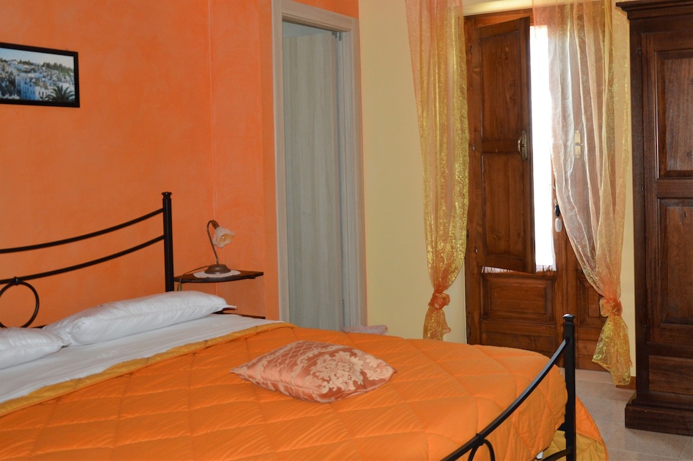 Double Room, 1 Queen Bed, Non Smoking (Arancio)