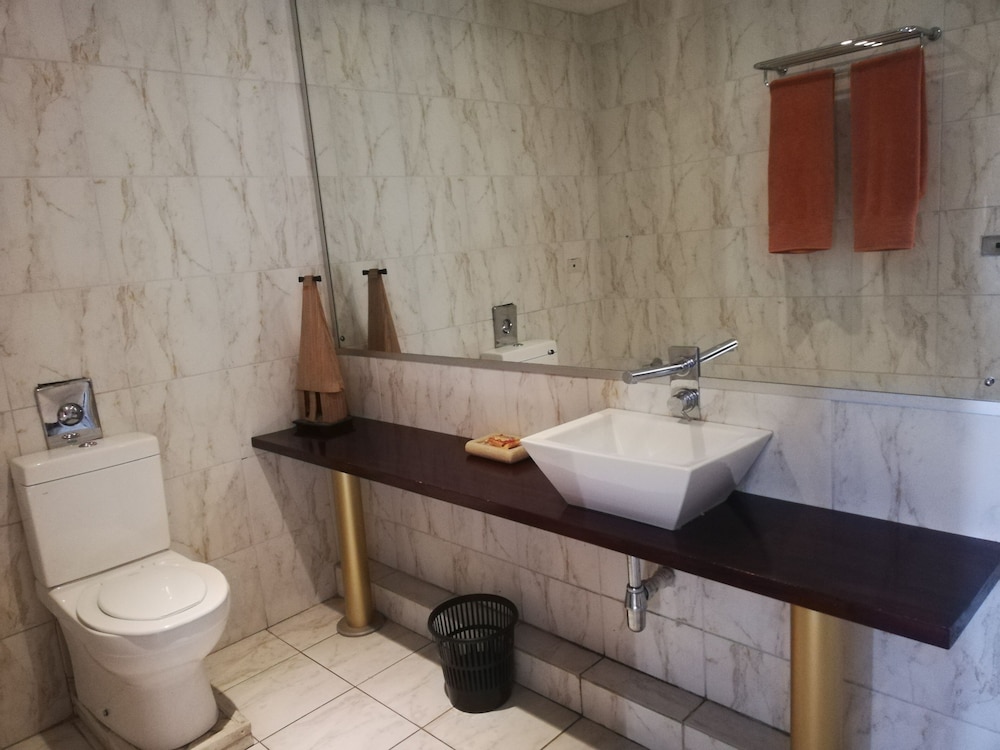 Executive Suite photo 18