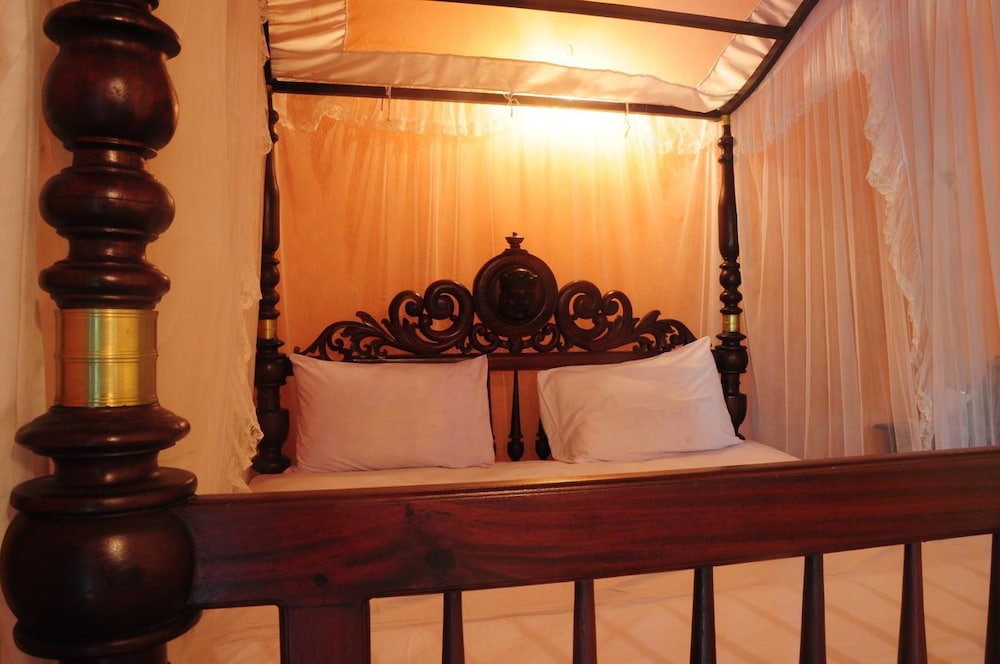 Romantic Double Room, 1 Bedroom, Smoking, Pool View photo 2