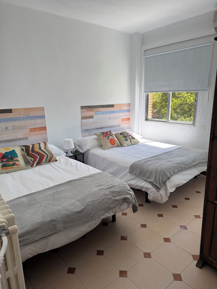 Habitación Cuádruple Familiar, Vista a la Ciudad
