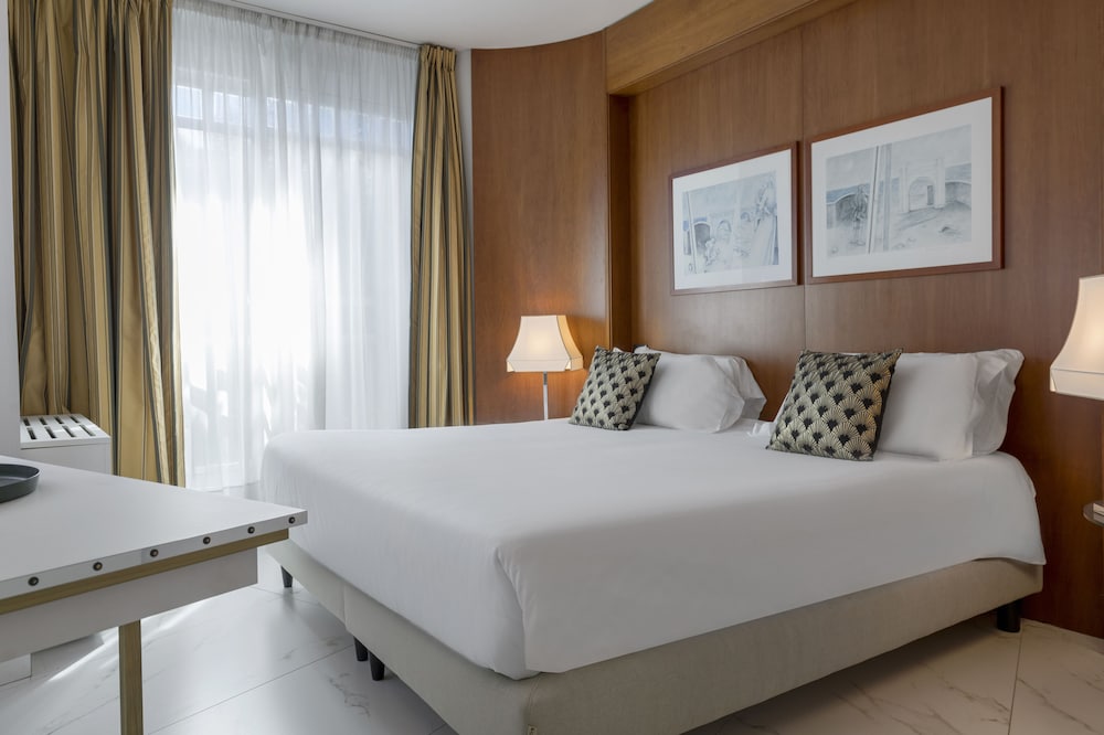 Junior Suite - Photo 1