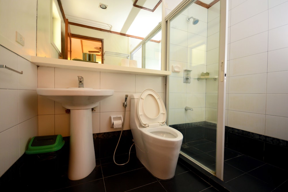 Standard Double Room - Photo 7