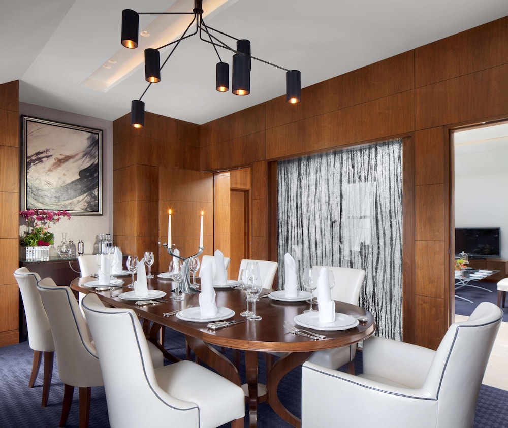 Conrad Suite