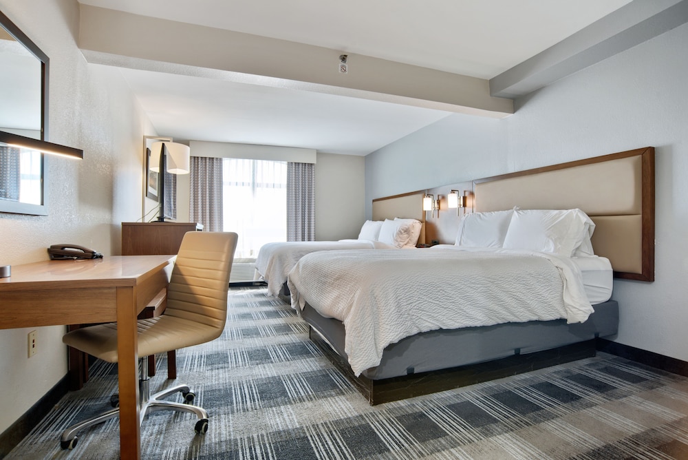 Standard Room, 2 Queen Beds - Photo 1