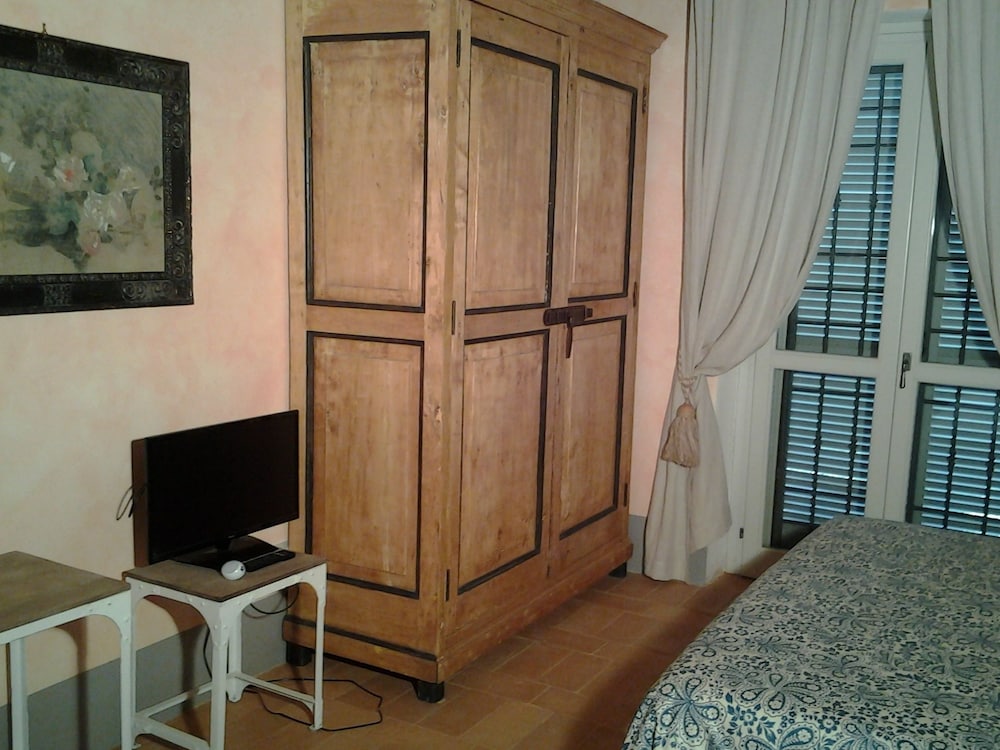 Double Room, Private Bathroom, Garden View photo 2