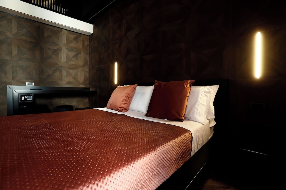 Superior Double or Twin Room, Balcony, City View