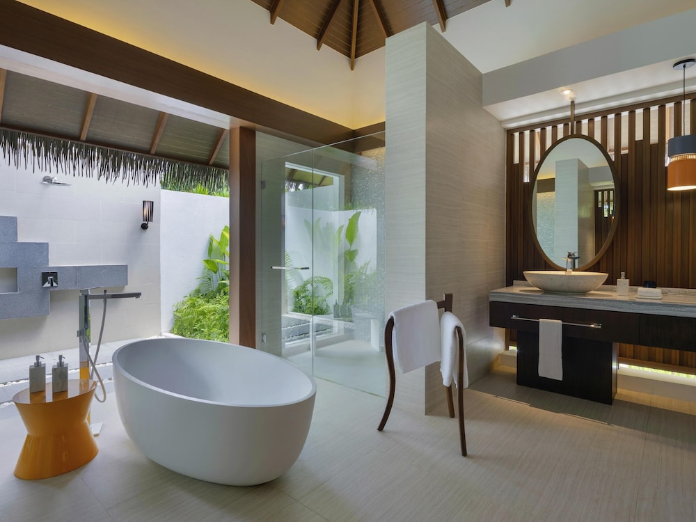 Family Villa, Private Pool, Beachfront photo 2
