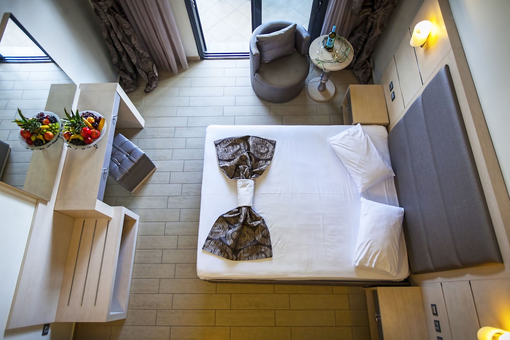 Deluxe Suite, Sea View photo 1