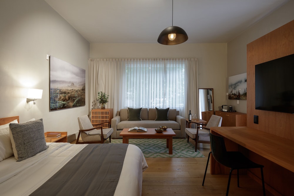 Master Suite 9