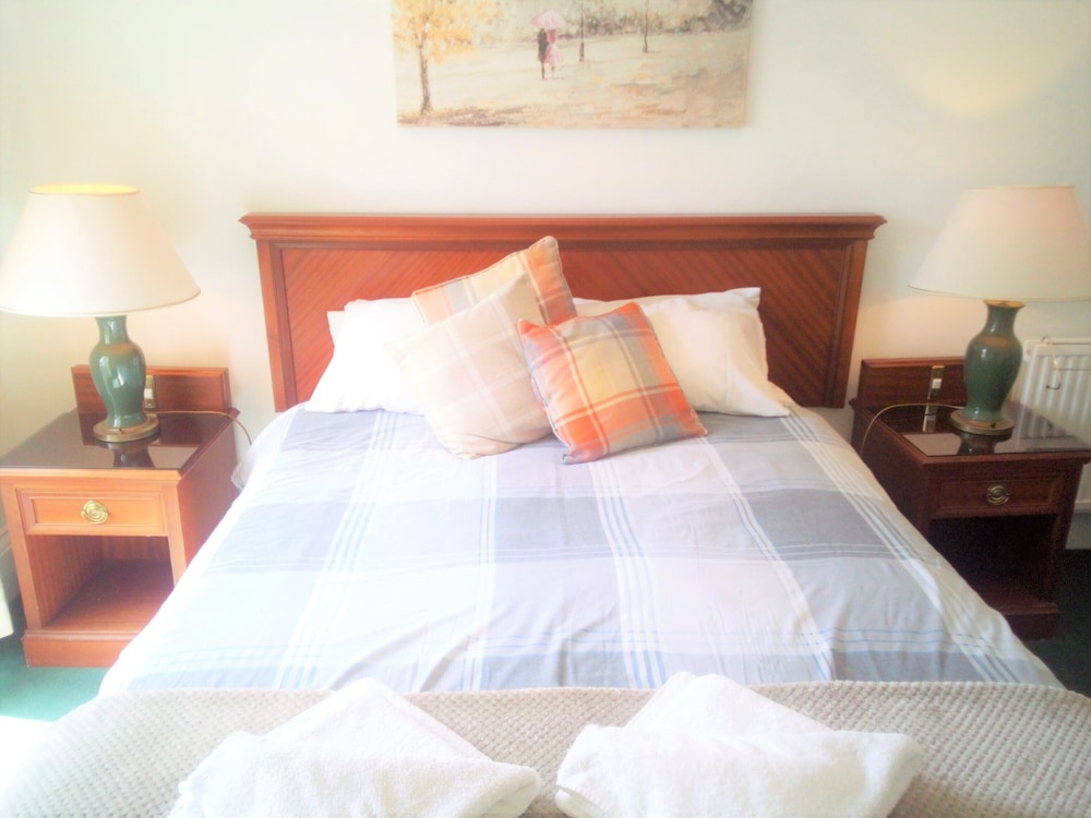 Superior Double Room, 1 Queen Bed, Garden View (External Bathroom)