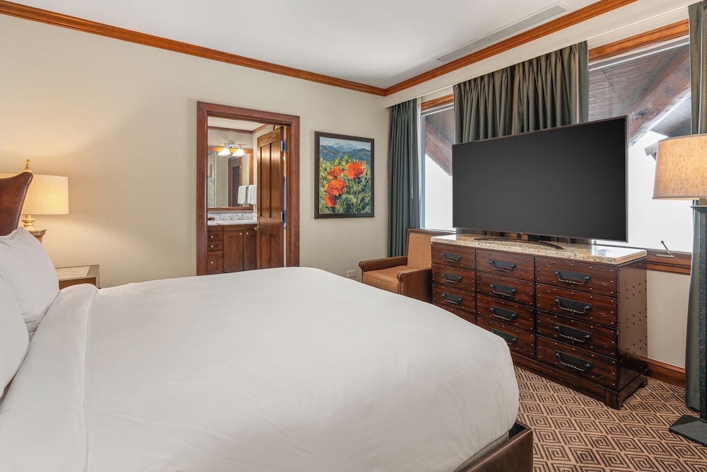 Luxury Apartment, 2 Bedrooms, Courtyard Area