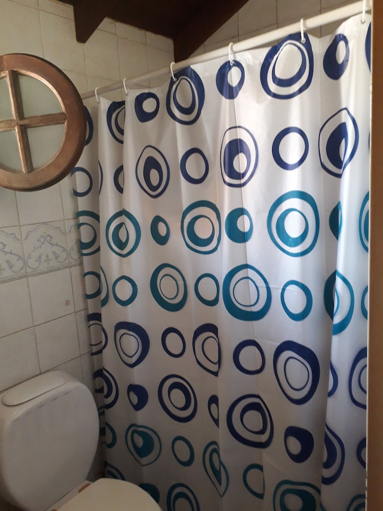 Classic Room, 2 Twin Beds, Non Smoking, Pool View photo 2