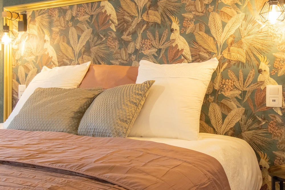 Deluxe Double Room, City View (Mister Walter)