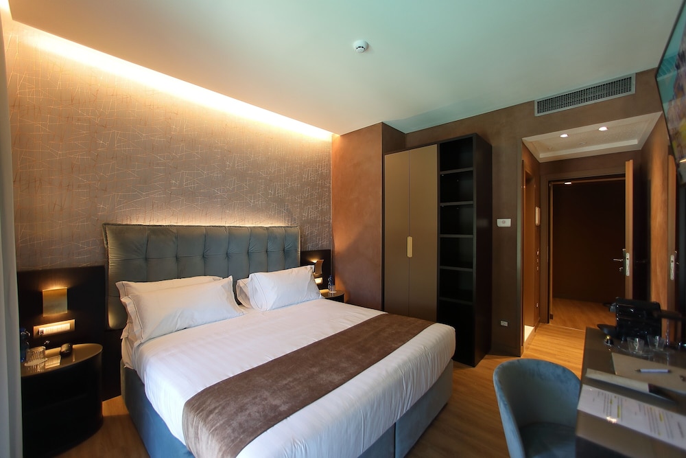 Premium Double Room - Photo 1