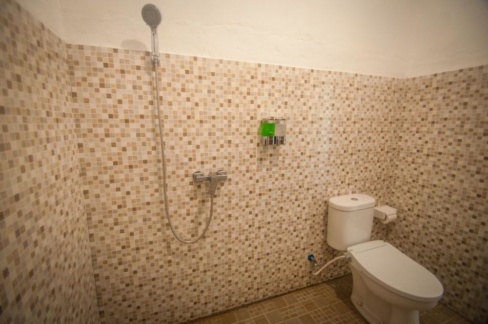 Deluxe Double Room - Photo 12