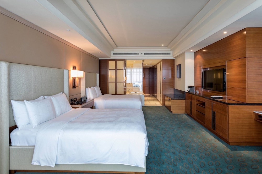 Deluxe Room, 2 Double Beds photo 1