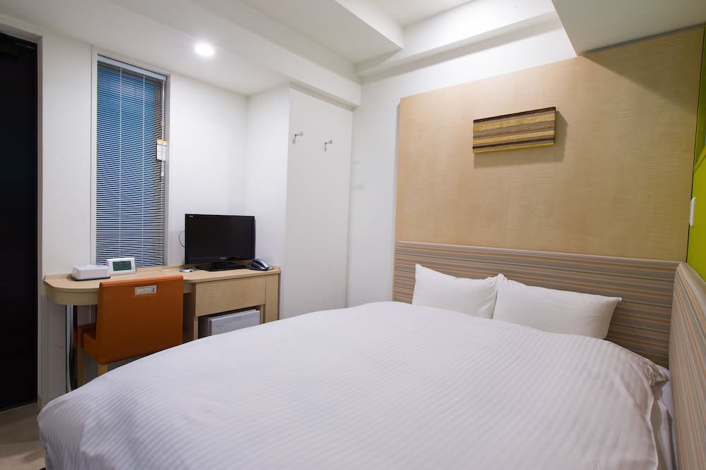 Queen Room, Non Smoking (12 Sqm)
