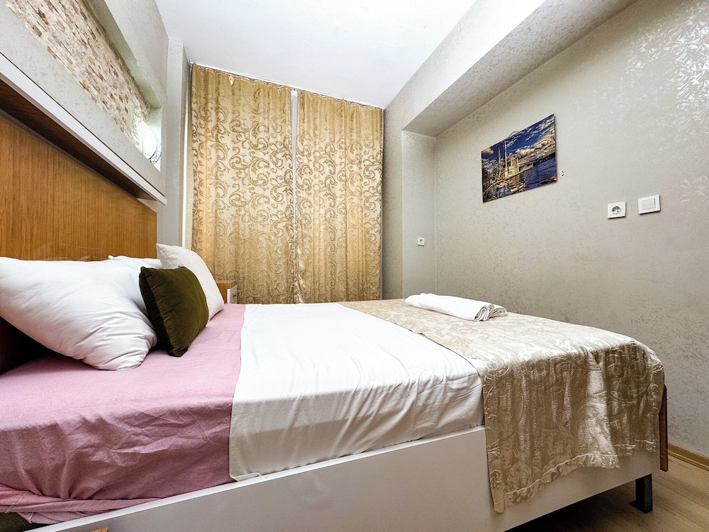 Family Apartment, 1 Bedroom, Kitchen, City View photo 1