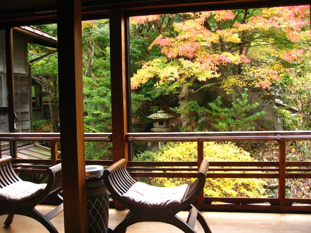 Standard Japanese Style Room For 6 Guests - Photo 5