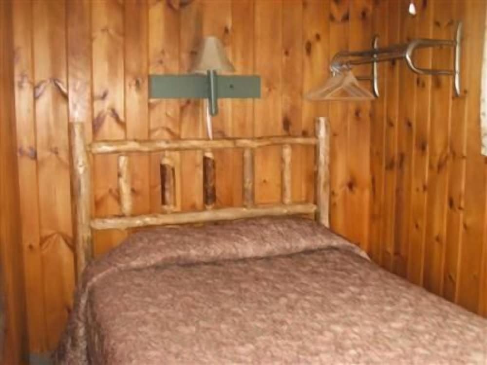 Deluxe Room, 2 Bedrooms, Non Smoking (Lakeside Two Bedroom Cottage 12) photo 3