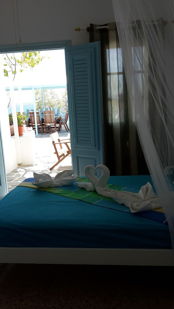 Studio, Sea View