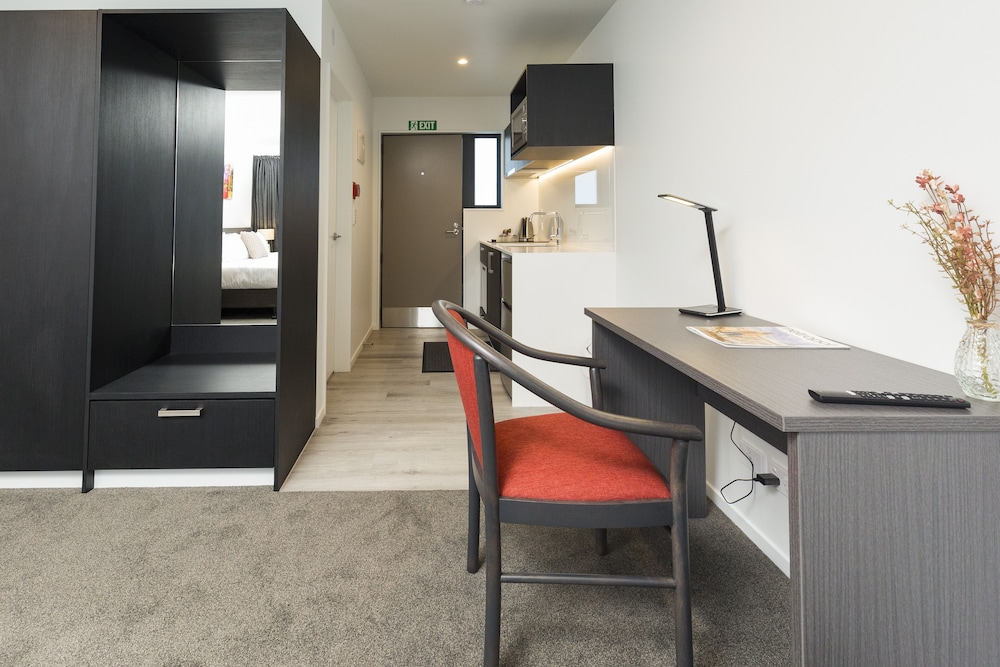 Executive Studio Suite