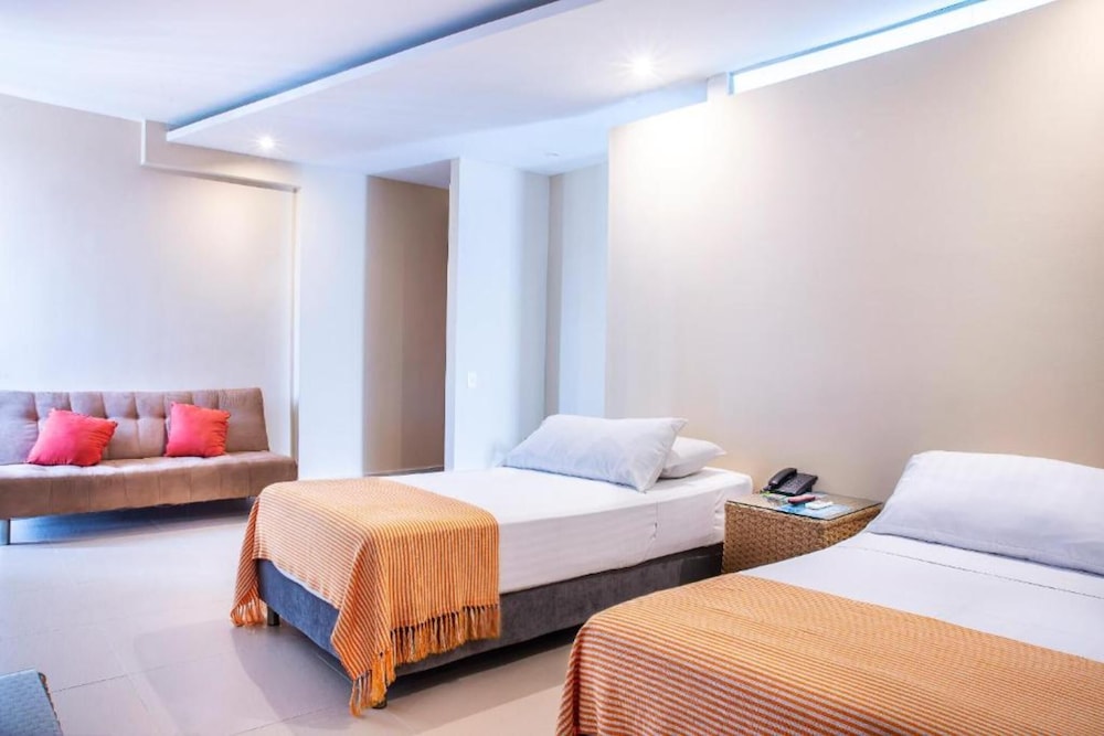 Junior Double Room, 2 Twin Beds, Balcony - Photo 3
