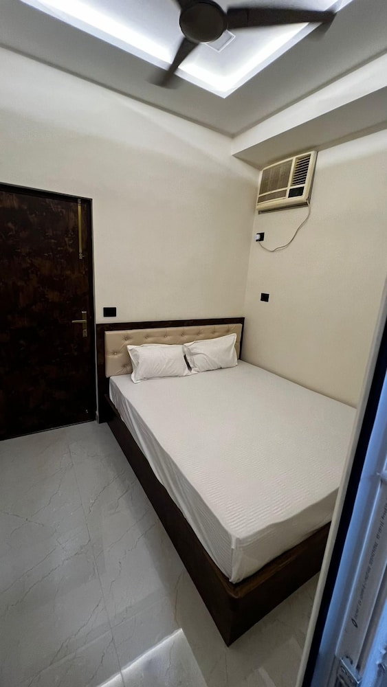 Deluxe Room - Photo 3