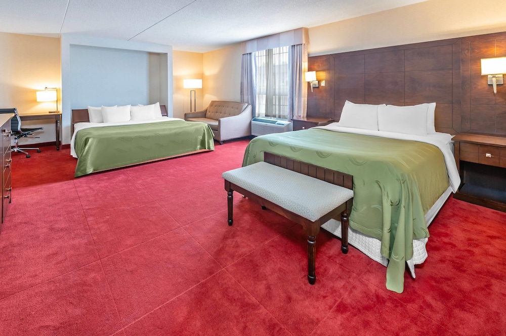 Room, Multiple Beds, Non Smoking - Photo 1