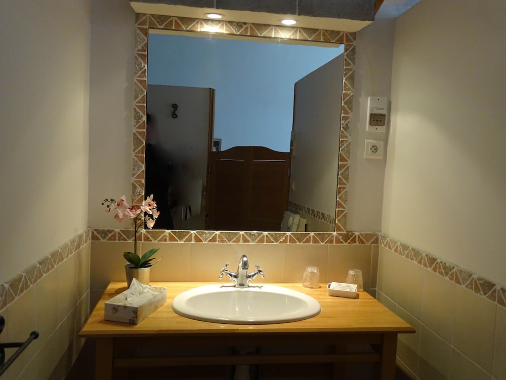 Comfort Double Room, Ensuite, Park View (Dentelle) photo 2