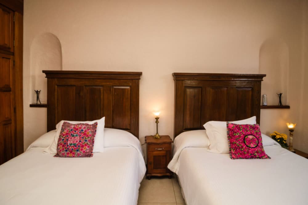 Standard Room, 2 Double Beds photo 2