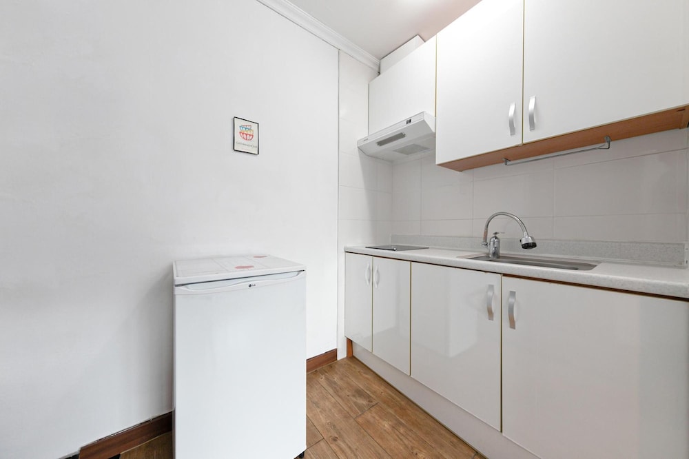 Basic Room, 1 Bedroom (Rosemary 203(Ocean View)) - Photo 6