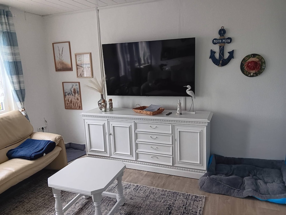 House, 3 Bedrooms, Balcony