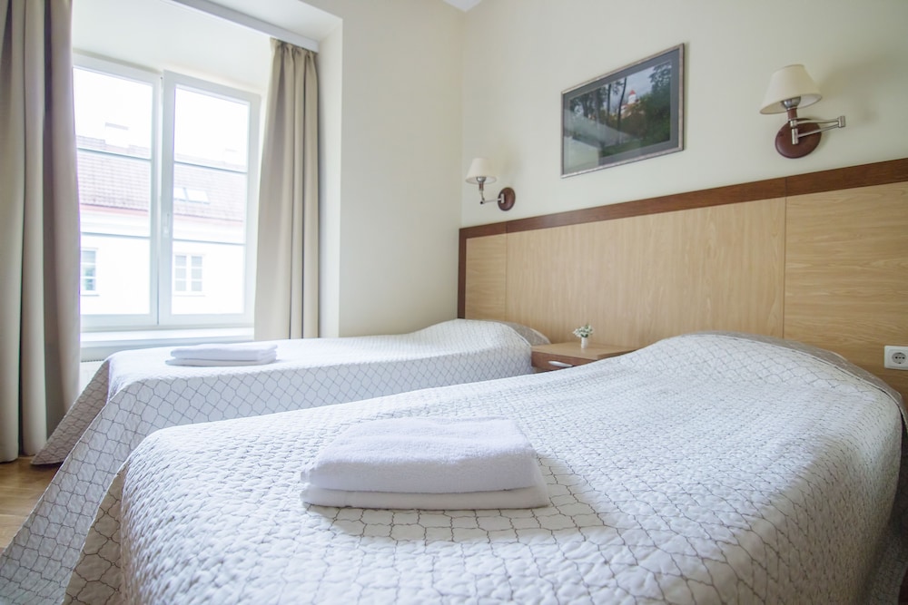 Standard Double Room Single Use photo 2