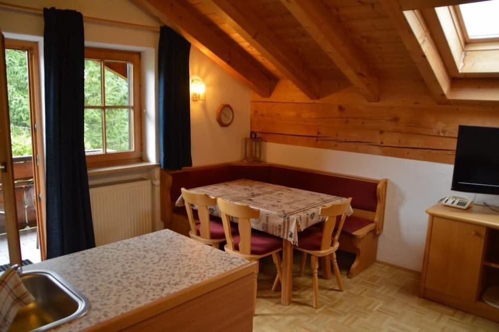 Apartment, 2 Bedrooms, Balcony (III) photo 2