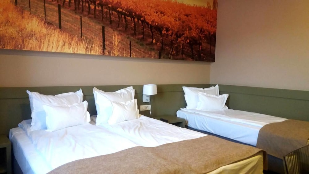 Triple Room, 1 Queen Bed with Sofa bed photo 1
