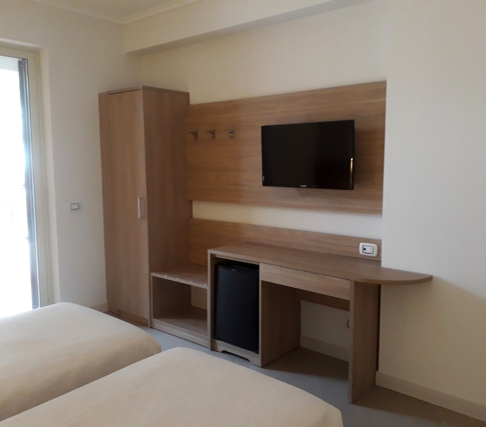 Comfort Double Or Twin Room, Garden View photo 1