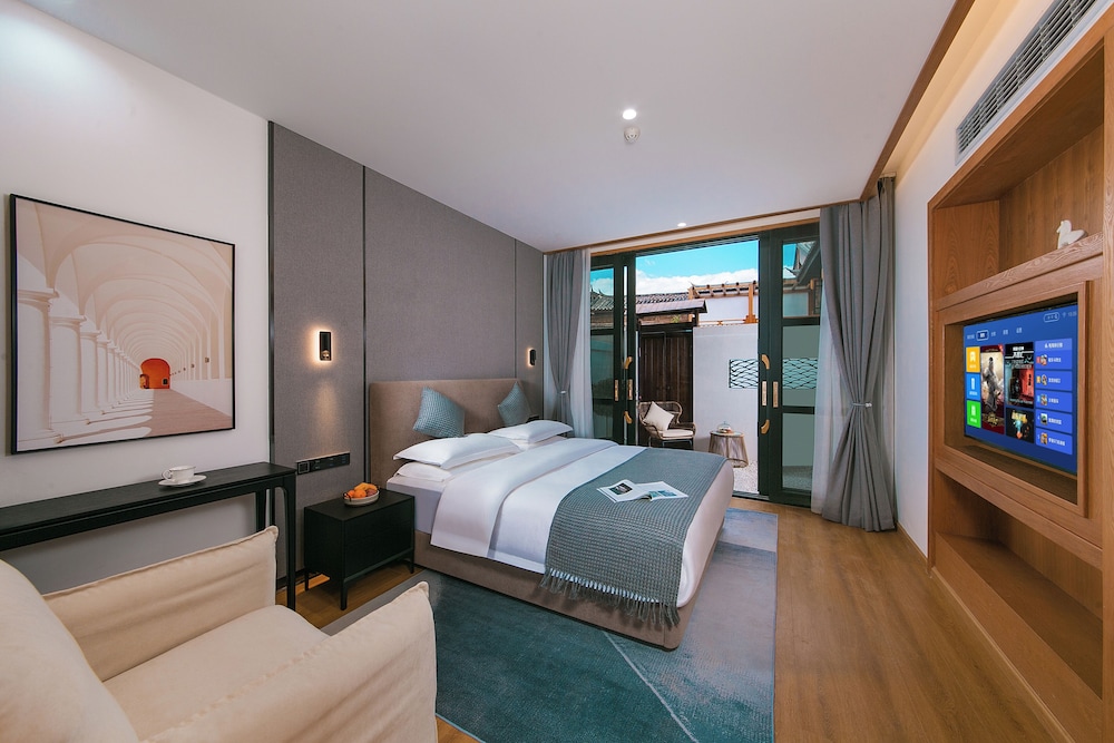 Basic Double Room, Garden View
