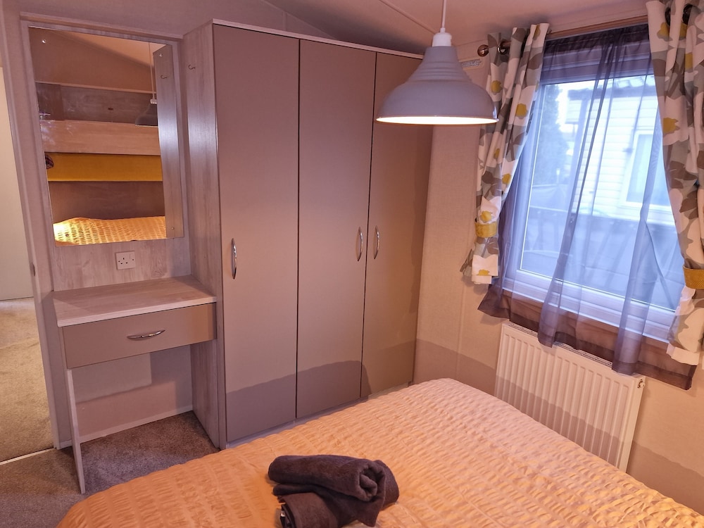 Luxury Mobile Home, 2 Bedrooms, Non Smoking, 2 Bathrooms photo 2