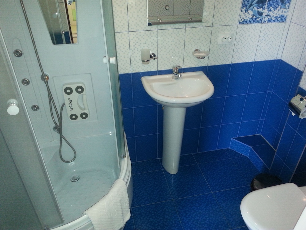 Standard Double Room photo 2