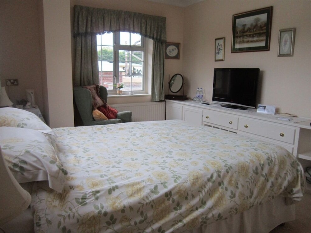 Double Room, Ensuite, Garden View photo 3