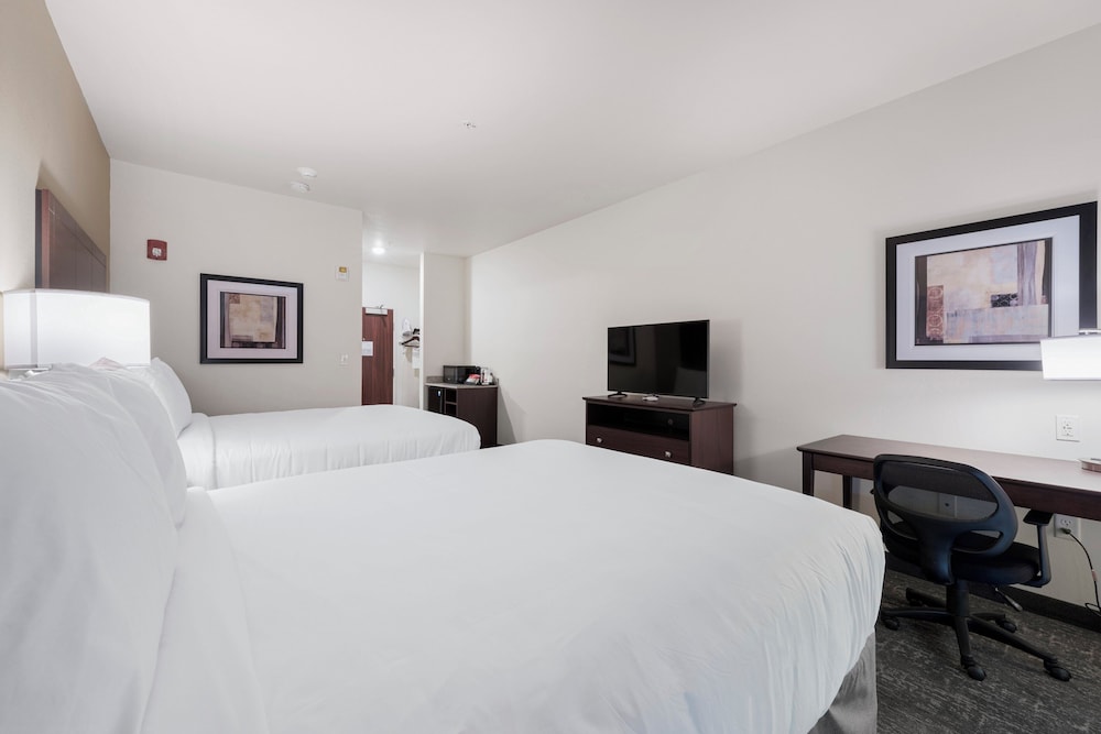 Room, 2 Queen Beds, Non Smoking (with Audible/Visual Assistance) - Photo 8