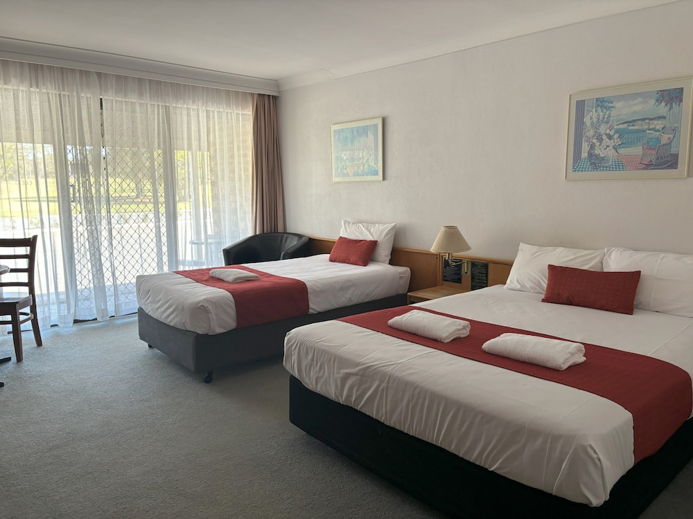 Standard Double or Twin Room photo 2