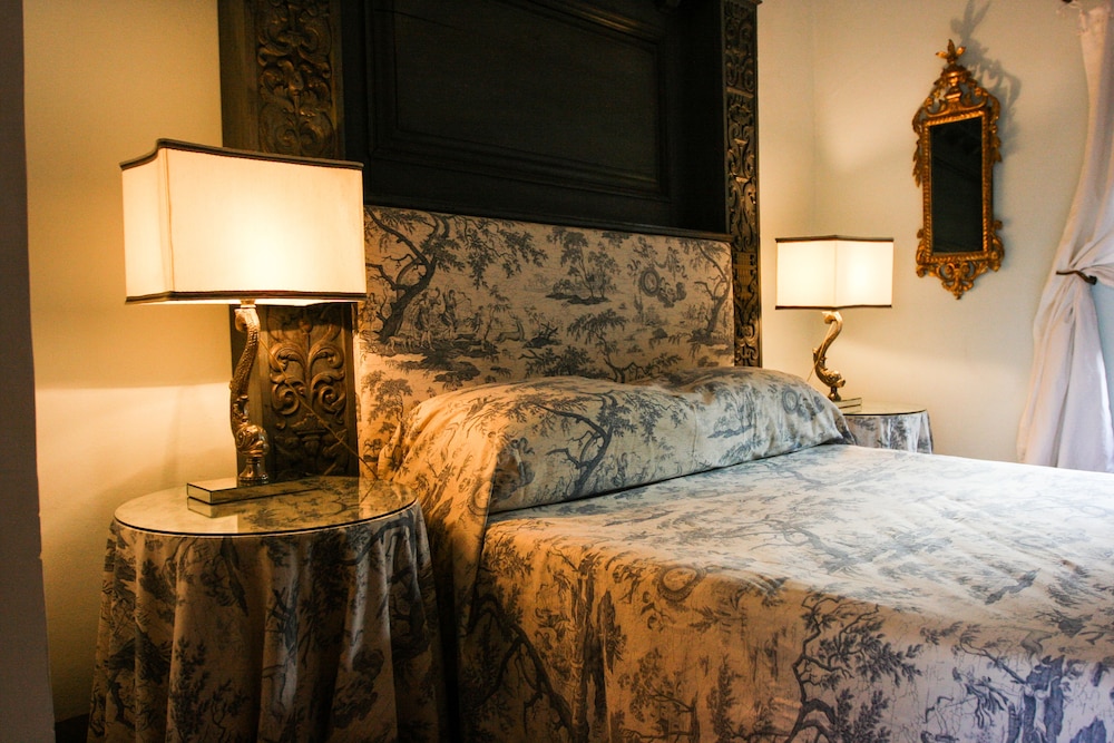 Villa photo 1